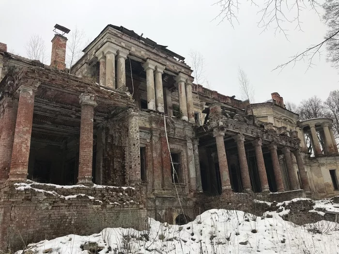 Russian eclecticism | Ruins of a boyar estate - My, Travels, Tourism, Abandoned, Manor, Pavlishchev Bor Estate, Video, Longpost