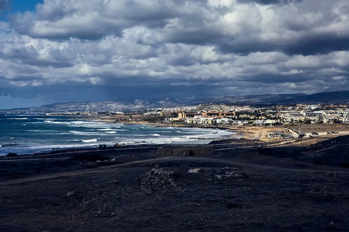 Before the storm - My, Canon, Cyprus, Sea, Beach, Landscape, Rain, The photo