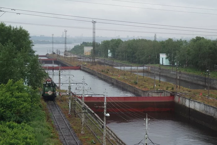 Бурлаки Камской ГЭС - Железная Дорога, Электровоз, Гидроэлектростанция, Длиннопост, Пермь