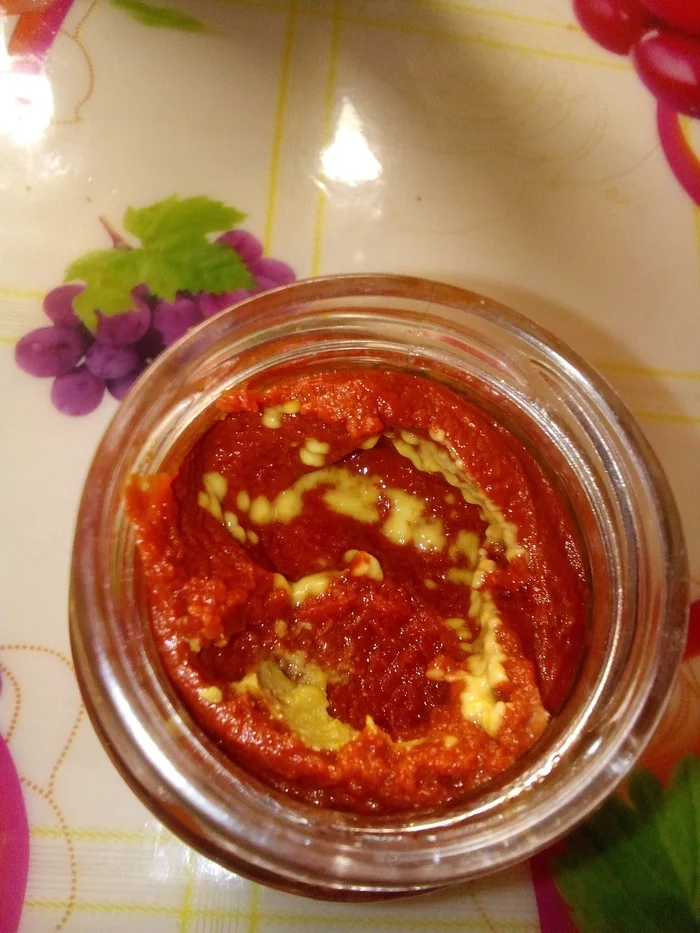 Mold on tomato paste - My, What's this?, Tomato paste, Help, Want to know everything