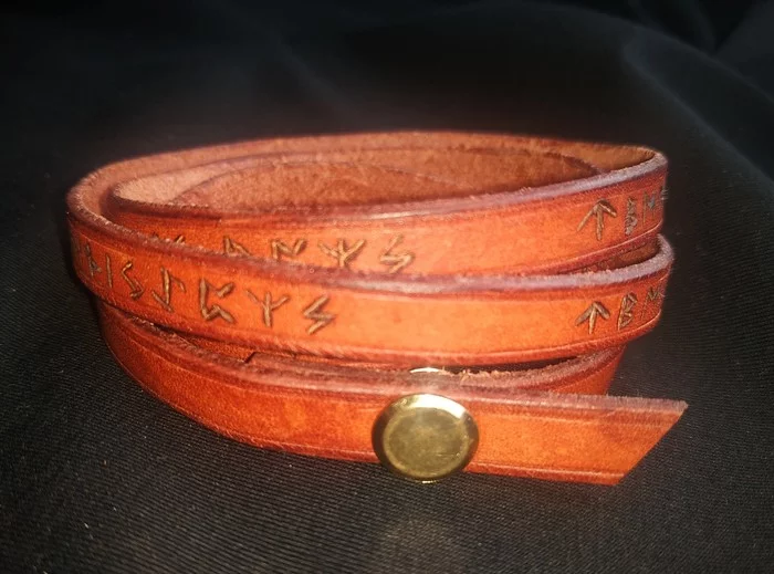 Simple twisted leather bracelet - My, A bracelet, Leather, Twisting, Futhark Runes