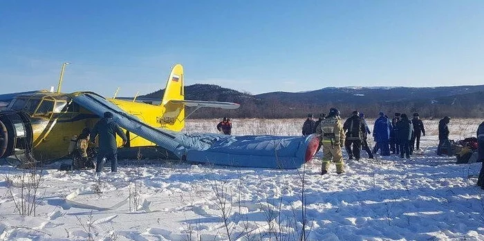 In Magadan, the plane hit the ground during takeoff - My, State of emergency, Incident, Ministry of Emergency Situations, Magadan, Magadan Region, An-2, Negative, news