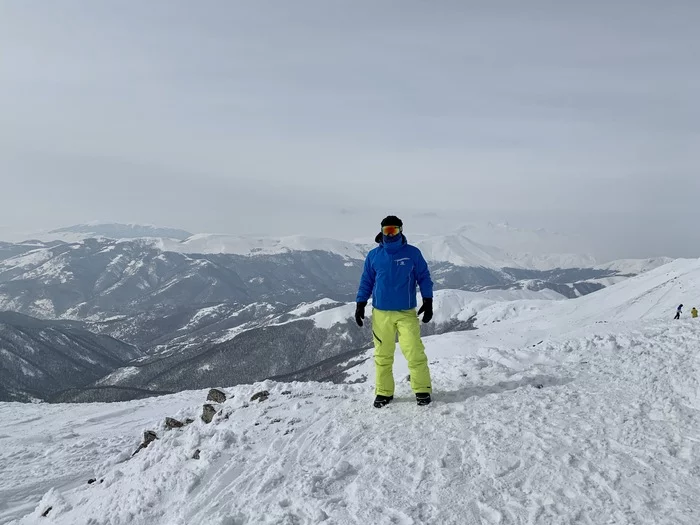 Armenia. Mountains are not a toy for children or “Dementia and courage!” - My, Skiers, The descent, Armenia, Extreme, Snowboard, Freeride, GIF, Longpost, Travels, Tourism