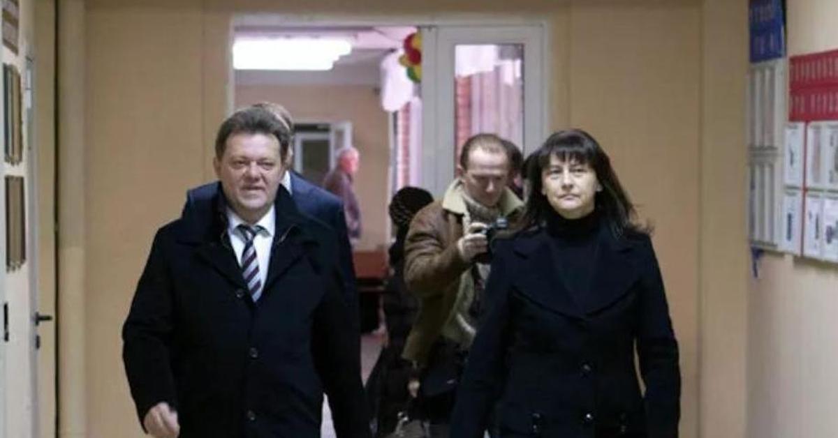 жена томска