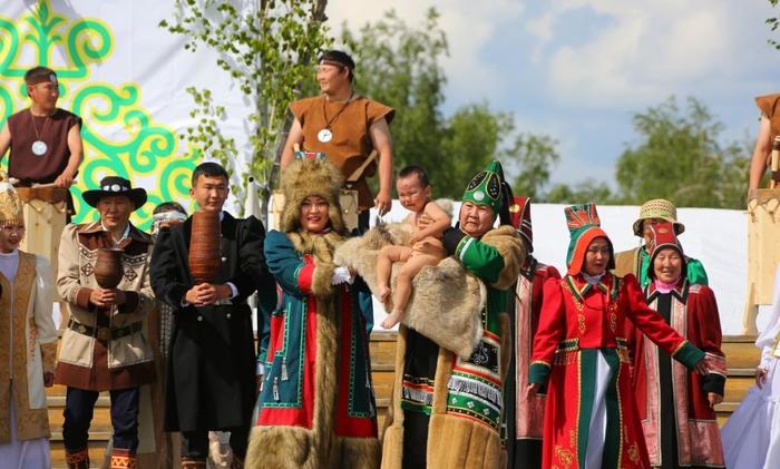 Национальная якутская одежда фото