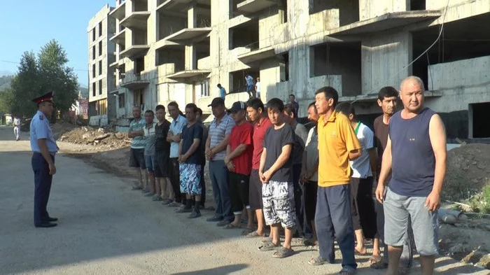 The Russian construction business will miss deadlines, but will not hire Russian workers - My, Politics, Coronavirus, Migrants, Workers, Building, Longpost