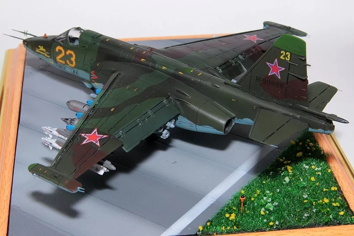 Scale model of the Su-25 aircraft from ArtModel in 1/72 scale - My, Models, Airplane, Stand modeling, Su-25, Aviation, Scale model, Longpost