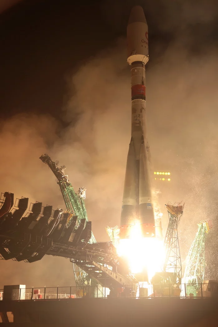Photos of the launch of the Soyuz-2.1b rocket with 34 satellites OneWeb - Roscosmos, Oneweb, Satellite, Baikonur Cosmodrome, Space, Soyuz-2, Longpost