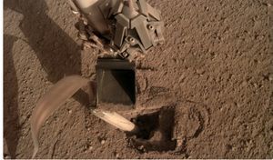 Repair Martian style: NASA engineers returned the InSight drill to work by hitting it with a shovel - NASA, Insight