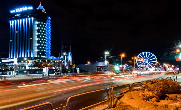 Evening Chelyabinsk - My, Chelyabinsk, Evening, The photo, Town, Ferris wheel, Lights, Light