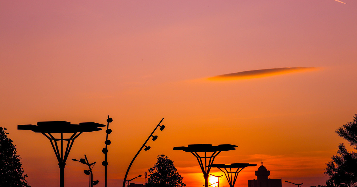 Ташкент солнце. Узбекистан закат. Солнце в Ташкенте. Tashkent закат. Sunset в Ташкенте.