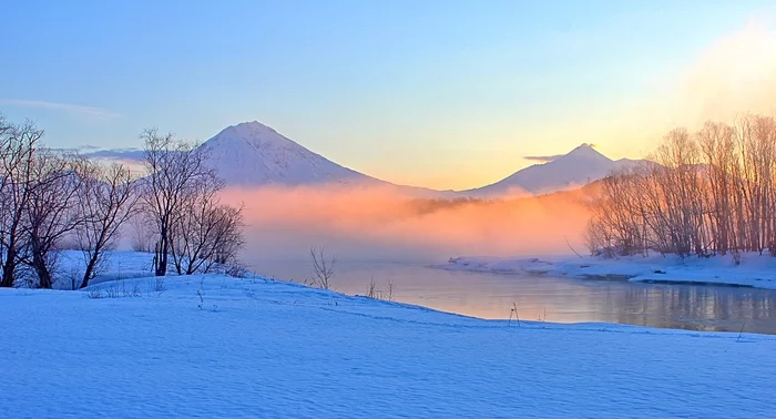 Dawn fog over the Avacha River - My, dawn, Fog, Volcano, Kamchatka, Avacha, Yelizovo, Koryaksky Volcano, Avachinsky volcano