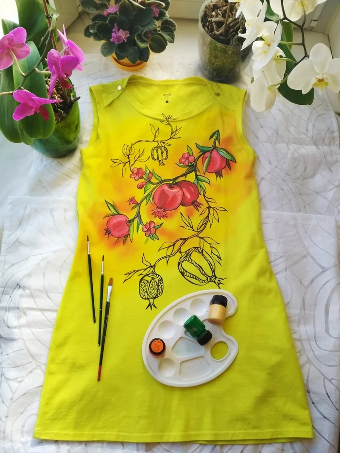 Dress with hand-painted. - My, The dress, Garnet, Handmade, Creation, With your own hands, Painting on fabric, Needlework without process, Longpost