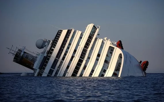 Time flies... - Catastrophe, Vessel, Costa Concordia, Shipwreck