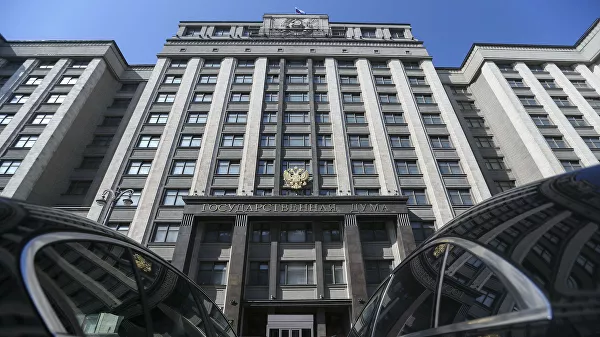 The State Duma asked to check the incident with the detention of a Muscovite at the Patriarch's - Moscow, Patriarchal Ponds, Detention, Coronavirus, Self-isolation, State Duma, Ministry of Internal Affairs, Media and press, Video, Longpost