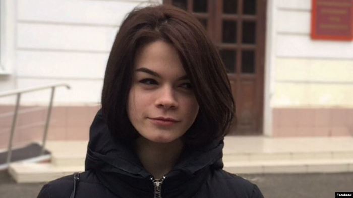 19-year-old Natalya Makarova. What is it like to be the only libertarian and anti-militarist in Novomoskovsk - Politics, Activists, Picketers, Fight