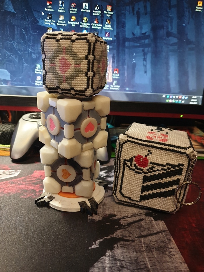 Portal cubes Portal, Portal 2, -, Valve, 