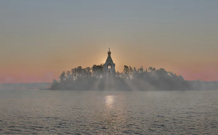 Everything will be fine - My, Balaam, dawn, Sun rays, Fog, Chapel, Ladoga, Lake, The photo