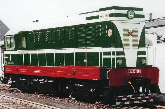 Chme2 diesel locomotive from the Czech Republic - My, Locomotive structure, Depot