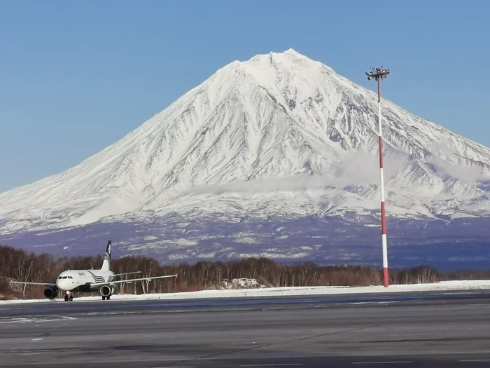 Elizovo Airport (Koryakskaya Sopka) - My, Yelizovo, Hill, The airport, Petropavlovsk-Kamchatsky, Koryaksky Volcano