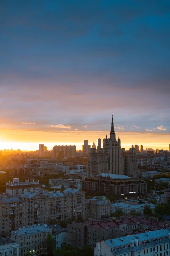 Сегодняшний термоядерный закат в Москве - Моё, Фотография, Фотограф, Москва, Руферы, Закат, Instagram, Длиннопост