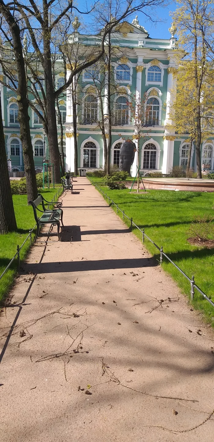 Hermitage Museum. Self-isolation...The girl is sad - My, Hermitage, Self-isolation, Quarantine, Saint Petersburg, Museum