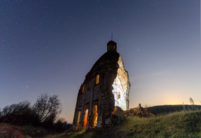 На берегу реки Красивая Меча. Храм Архангела Михаила
