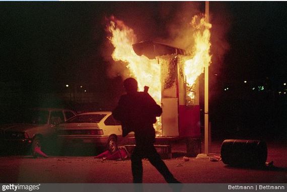 Горячая точка: в 1992 году Лос-Анжелес пережил самый разрушительный бунт в истории США США, Расизм, Лос-Анджелес, Длиннопост Горячая точка: в 1992 году Лос-Анжелес пережил самый разрушительный бунт в истории США США, Расизм, Лос-Анджелес, Длиннопост