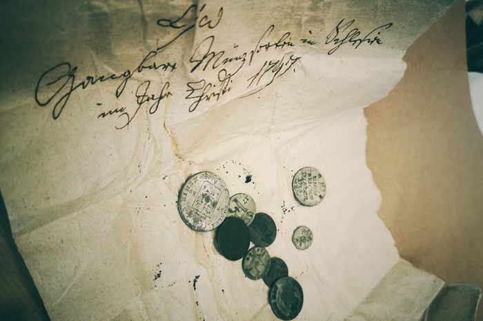 В Польше обнаружена капсула времени 1797 года Польша, Капсула времени, Предки, Реставрация, Длиннопост В Польше обнаружена капсула времени 1797 года Польша, Капсула времени, Предки, Реставрация, Длиннопост