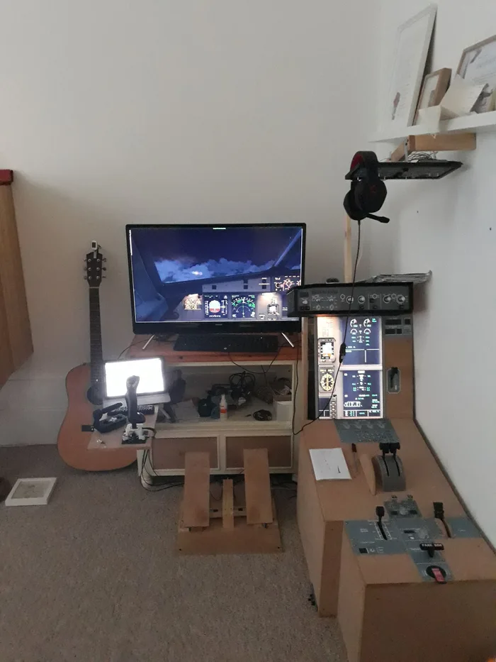 Парень собрал лётный симулятор А320