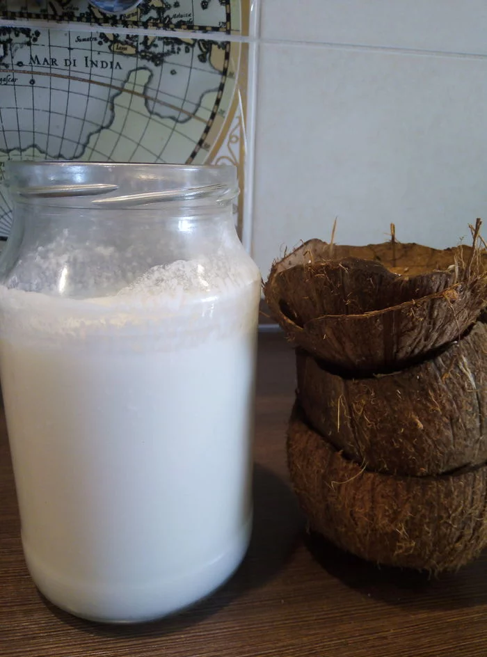 Coconut milk - My, Milk, Coconut, Weekend, Cooking, Coconut chips, House, Homemade, Naturally, Longpost