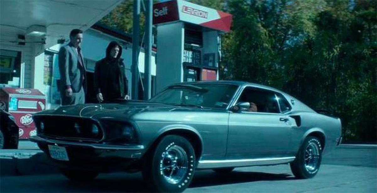 Какие машины в фильмах. Форд Мустанг Джона Уика. Ford Mustang 1969 John Wick. Ford Mustang 1969 Джона Уика. Форд Мустанг из фильма Джон уик.