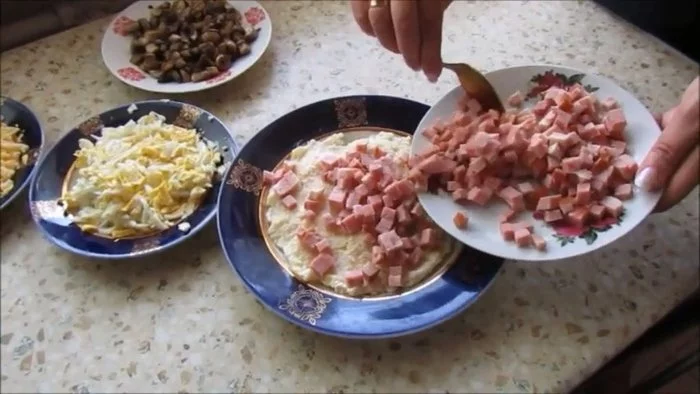 Layered salad “Chamomile” with ham and mushrooms - My, Cooking, Puff salad, Salad, Video recipe, Video