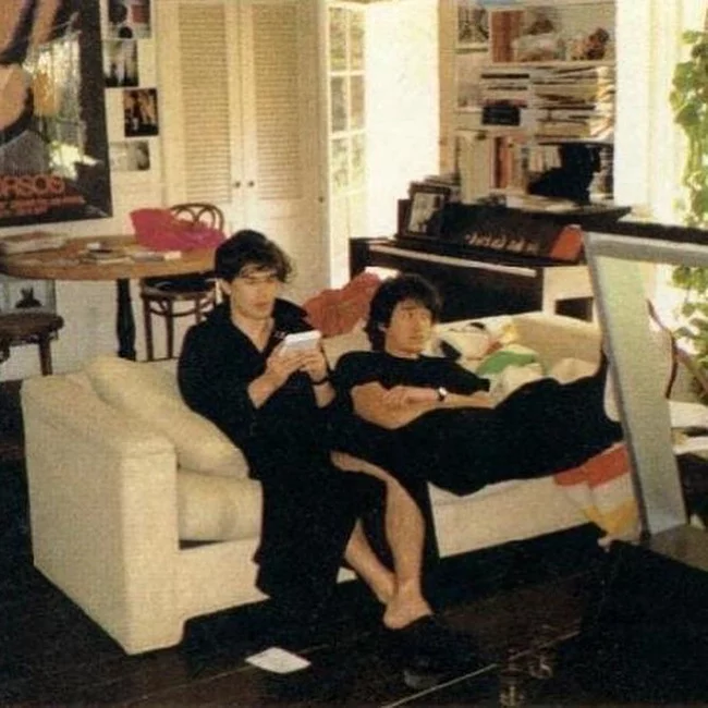 Виктор Цой и Юрий Каспарян в США, 1990 год Виктор Цой, Юрий Каспарян, Музыканты, Группа КИНО, США, Фотография, Память, Длиннопост Виктор Цой и Юрий Каспарян в США, 1990 год Виктор Цой, Юрий Каспарян, Музыканты, Группа КИНО, США, Фотография, Память, Длиннопост