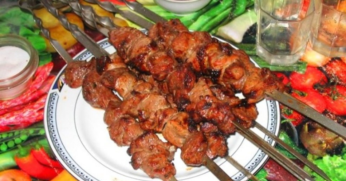 23 февраля шашлык. Холодный шашлык. Шашлык из говядины в духовке. Шашлык из говядины калории. Шашлык из говядины калории.