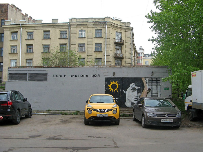 В Петербурге возобновили благоустройство сквера имени Виктора Цоя