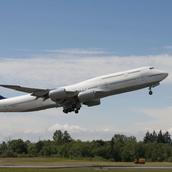      Boeing 747,  , 