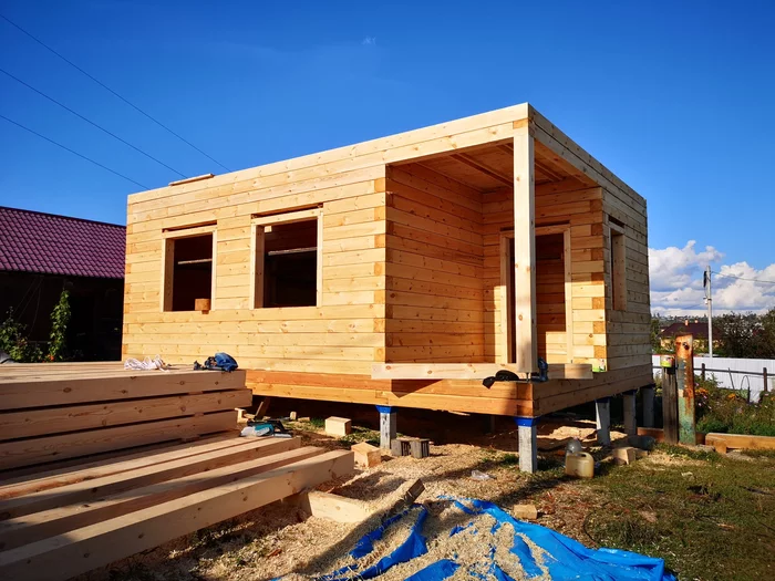 I am building a box house from fresh wood, prices - My, Building, House, Dacha, With your own hands, Work, Video, Longpost