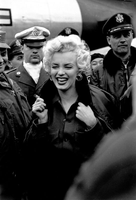 Gorgeous Marilyn. - Marilyn Monroe, Celebrities, Cinema, Корея, The photo, Story, 1954, Longpost