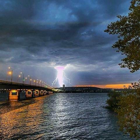 Lightning in Saratov - My, Saratov, Lightning, Thunderstorm, The photo