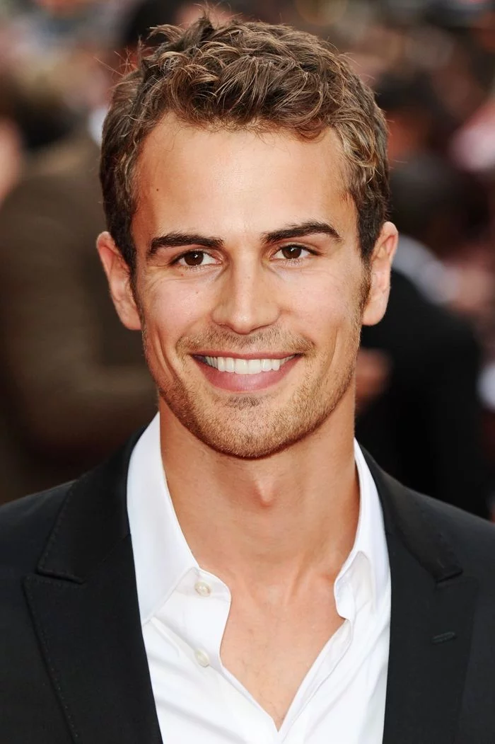 Theo James. Photo Selection - NSFW, Theo James, Torso, Naked, Actors and actresses, Men, beauty, Divergent, Another world, GIF, Longpost