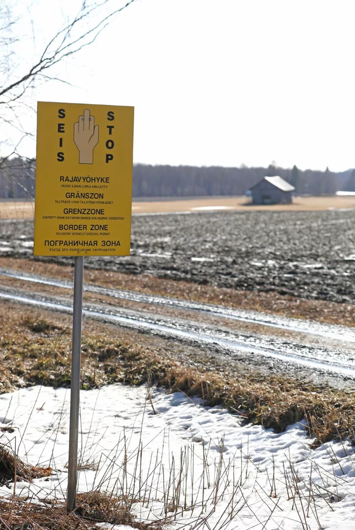 Border of Russia, Finland and Norway - The border, Russia, Finland, Norway, Indecent gesture