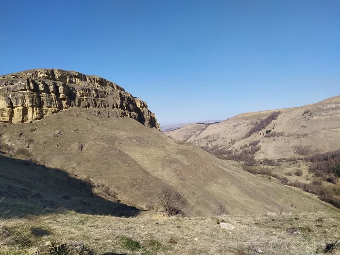 The amazing Berezovskoye Gorge seems to be side by side with the city of Kislovodsk, but it seems to create a feeling of wild and impregnable! This is Caucasus ! - Kislovodsk, Caucasus, Narzan, Gorge, Caucasian Mineral Waters, Stavropol, The mountains, Nature, Longpost