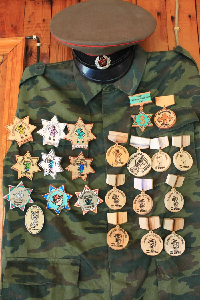 Hero of capitalist labor, Order of Sutulov, Order of Gorbatov and other wooden awards for colleagues and friends - My, The order, Needlework, Humor, Icon, Needlework without process