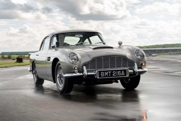 Aston Martin has released a spy version of the DB5 - Aston martin, Retro, Retro car, James Bond, Motorists, Replica, Longpost