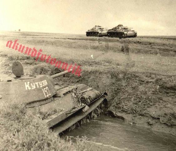 People at war. Just a photo - Military history, The photo, Longpost