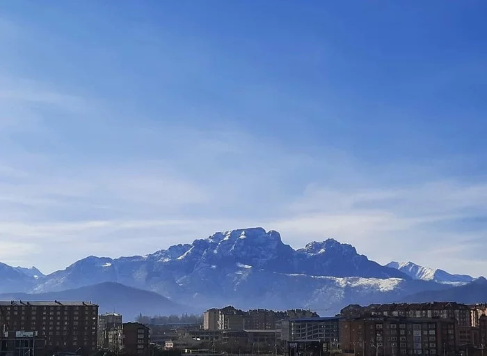 Table mountain is one, but so different) North Ossetia. Vladikavkaz. View from my window) - My, Vladikavkaz, North Ossetia Alania, The mountains, Tourism, Caucasus, Nature, Longpost