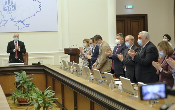 Ученый доказал связь между коррупцией в стране и ожирением министров