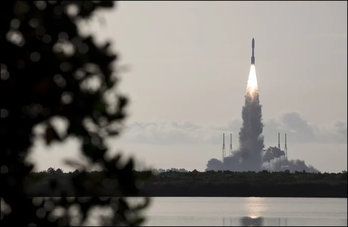 NASA successfully launched the Perseverance rover with an unmanned helicopter! - Mars, Rover, Space, NASA, Perseverance, Atlas V, Running, Video, Longpost