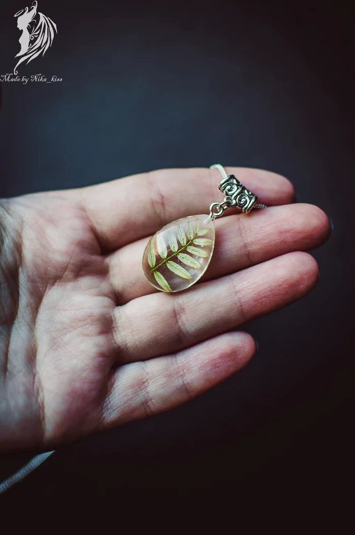 Handmade jewelry with fresh flowers - My, Handmade, Epoxy resin, Flowers, Needlework without process, Nika_kiss, Longpost, Bijouterie